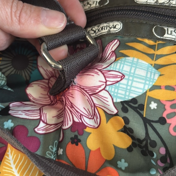 Vintage LeSportsac Duffle Bag - Picture 7 of 17